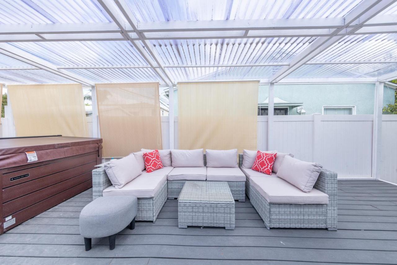Luxury Villa With Hot Tub! Walk To Beach & Bars Long Beach Bagian luar foto